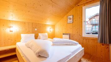 Chalet | 4 bedrooms, individually furnished