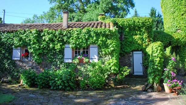Exterior - Quaint Cottage in Teillet With Valley View (Teillet)