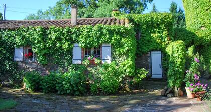 Quaint Cottage in Teillet With Valley View