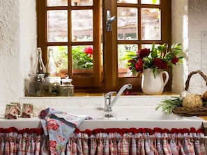 Cottage | Bếp riêng | Tủ lạnh, lò vi sóng, lò nướng, bếp nấu 