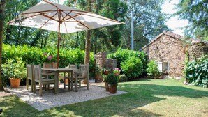 Cottage | Balcony - Quaint Cottage in Teillet With Valley View (Teillet)