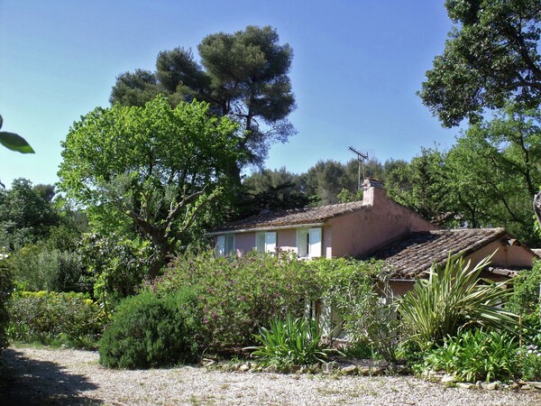Holiday Home In Six-fours Near Beach - Six-Fours-les-Plages