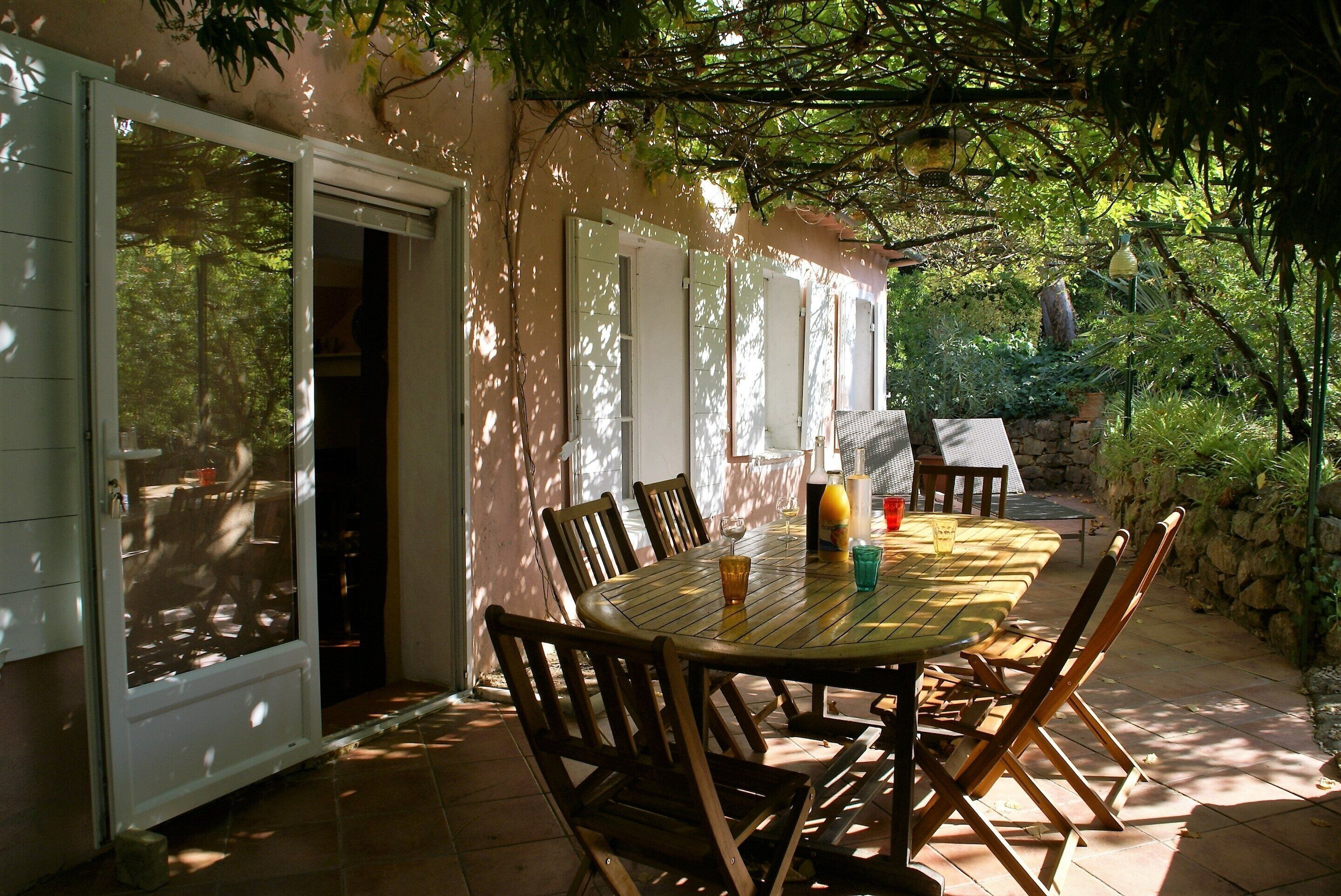 House | Outdoor dining