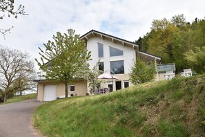 House | Exterior - Peaceful Getaway in Nature (Varsberg)