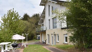 House | Bahagian luar