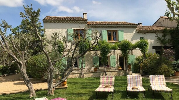 Unclassified image, 1 of 23, button - Beautiful Mas Near Arles With Private Pool, Romantic Patio and Yoga Studio (Arles)
