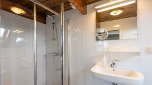 Apartment | Bathroom | Shower - Gorgeous Apartment in Egmond aan Zee With Parking (Egmond aan Zee)