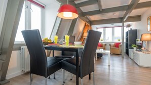 Dining - Gorgeous Apartment in Egmond aan Zee With Parking (Egmond aan Zee)