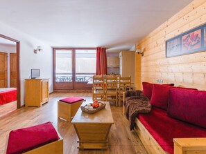 Apartment | Living room - Cozy Alpine Apartment (Brides-les-Bains)