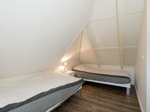 Lägenhet | 2 sovrum, unika möbler och sängkläder