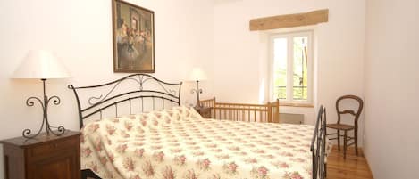 House | Room amenity