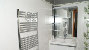 Ferienhaus | Badezimmer | Dusche