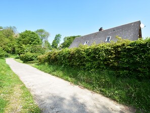 Exterior - Bungalow in France Near Castle & Hiking Trails (Saint-Pierre-le-Vieux)