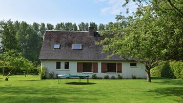 House | Taman