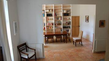 House | Tempat makan