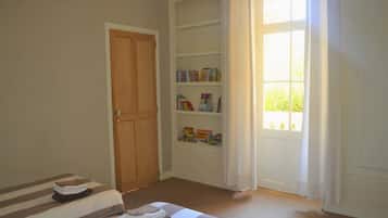 3 bedrooms, individually furnished, bed sheets