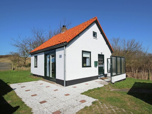 Gorgeous Holiday Home in Groote Keeten With Garden