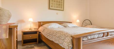 House | Room amenity