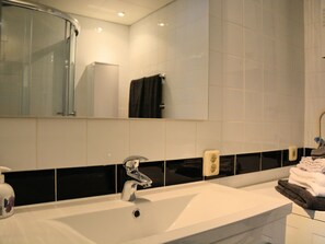 Ferienhaus | Badezimmer | Dusche