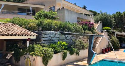 Villa in La Croix-valmer With Sea Views