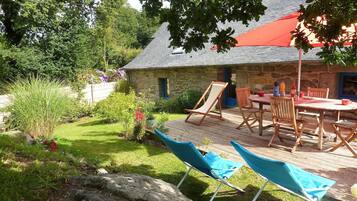 House | Outdoor dining