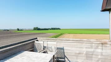 House | Balcony
