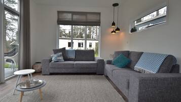 Cottage | Living area