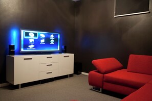 Game room - Mansion in Nijensleek With Sauna & Garden (Nijensleek)