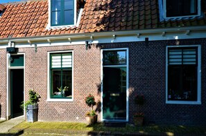 Bathroom - Comfy Holiday Home with Fenced Courtyard in Edam near Center (Edam)