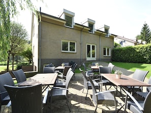 House | Balcony - Spacious Holiday Home in Berg en Dal With Private Terrace (Berg en Dal)