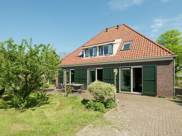 House | Exterior