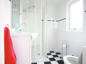 Chalet | Kamar mandi | Shower