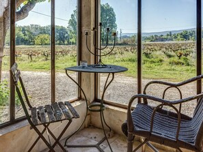 Cottage | Garden - Cottage in Oppede Amidst Vineyards (Oppede)