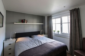 Casa | 2 quartos, individualmente mobiliados