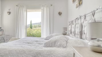 Villa | 4 bedrooms, bed sheets