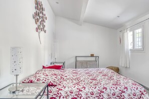 Villa | 4 bedrooms, bed sheets - Villa in La Cadiere-d'azur With Private Pool (La Cadiere-d'Azur)