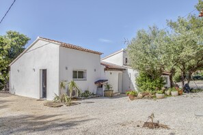 Villa | Exterior - Villa in La Cadiere-d'azur With Private Pool (La Cadiere-d'Azur)