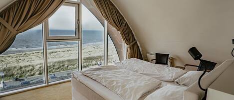 3 bedrooms, individually furnished, bed sheets