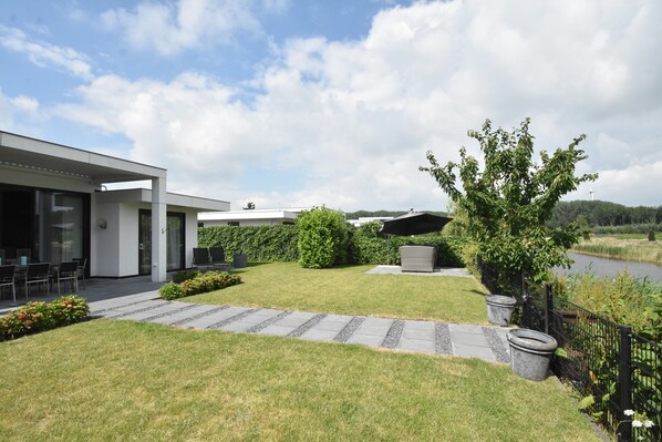 Villa | Terrace/patio