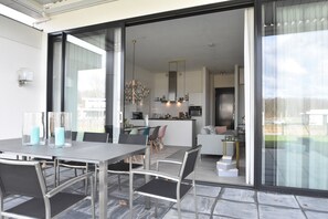 Villa | Balcony - Pleasant Villa in Harderwijk With Fenced Garden (Zeewolde)