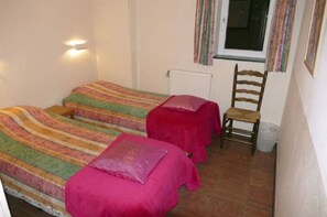 House | 4 bedrooms, individually furnished, bed sheets - Apartment Near the Belgian Border (Eijsden)