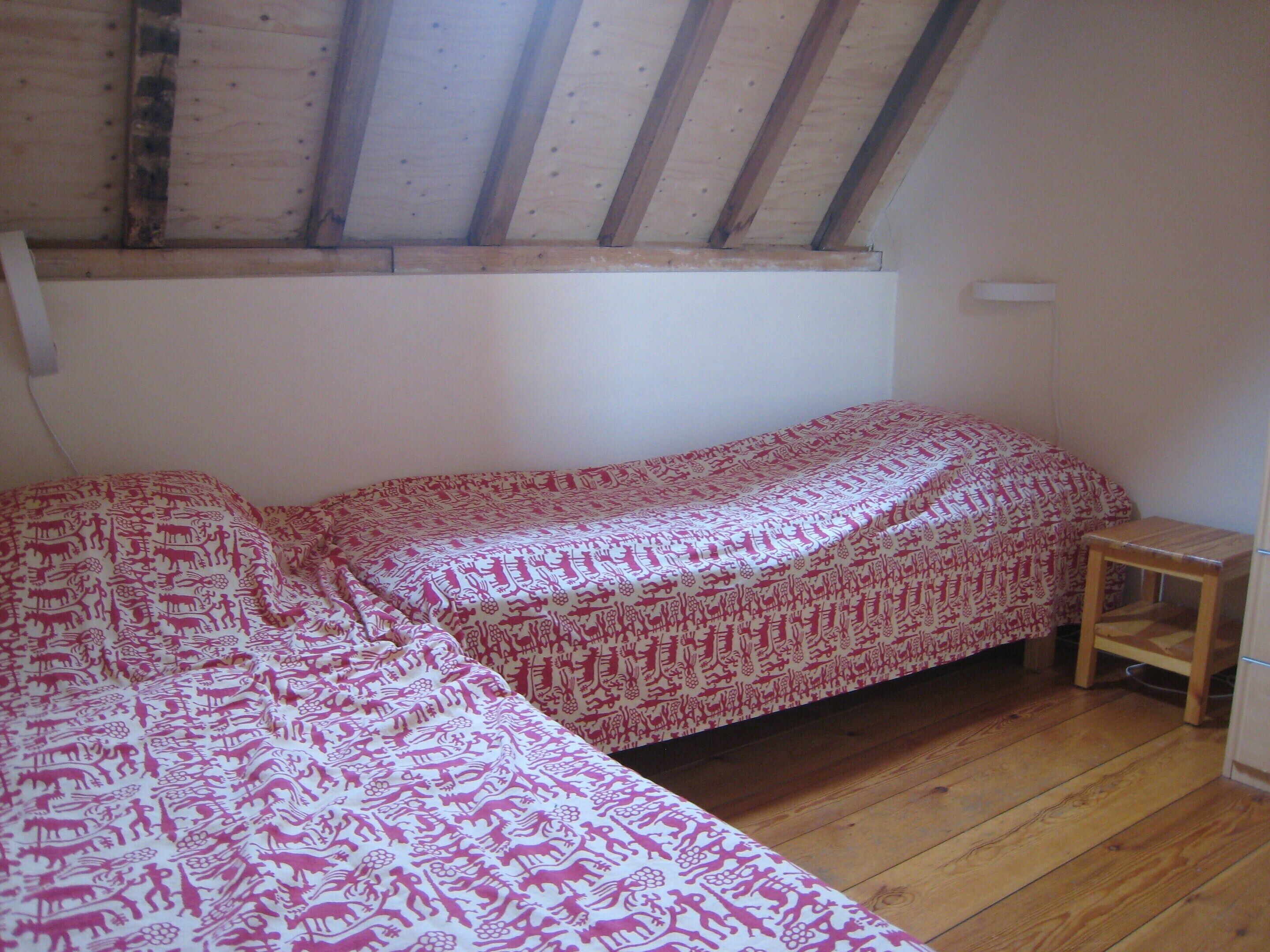 Huis | 4 slaapkamers, individueel gemeubileerd, beddengoed