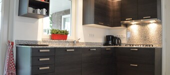 Lovely Group Home With Lots of Privacy, Ideal for Families and Friends