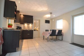 独立别墅 | 私人厨房 | 高脚椅