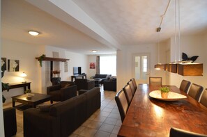 House | Dining