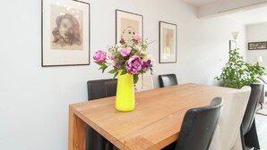 Unclassified image, 4 of 28, button - Semi-detached House With Garden in Quiet Location, Within Walking Distance of the Centre of Bergen (Bergen)
