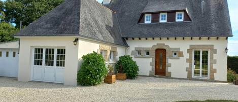 House | Exterior