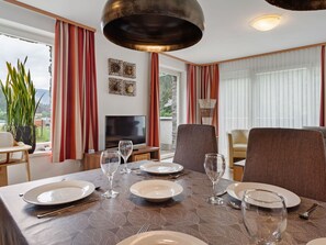Dining - Relaxing Apartment in Saalbach-hinterglemm With Ski Storage (Viehhofen)