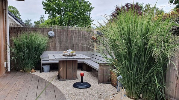 Garden - Vintage Holiday Home in Kamperland near Lake Veerse (Kamperland)