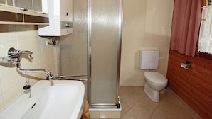 Bathroom - Quaint Holiday Home in Vorarlberg With Garden (Frastanz)